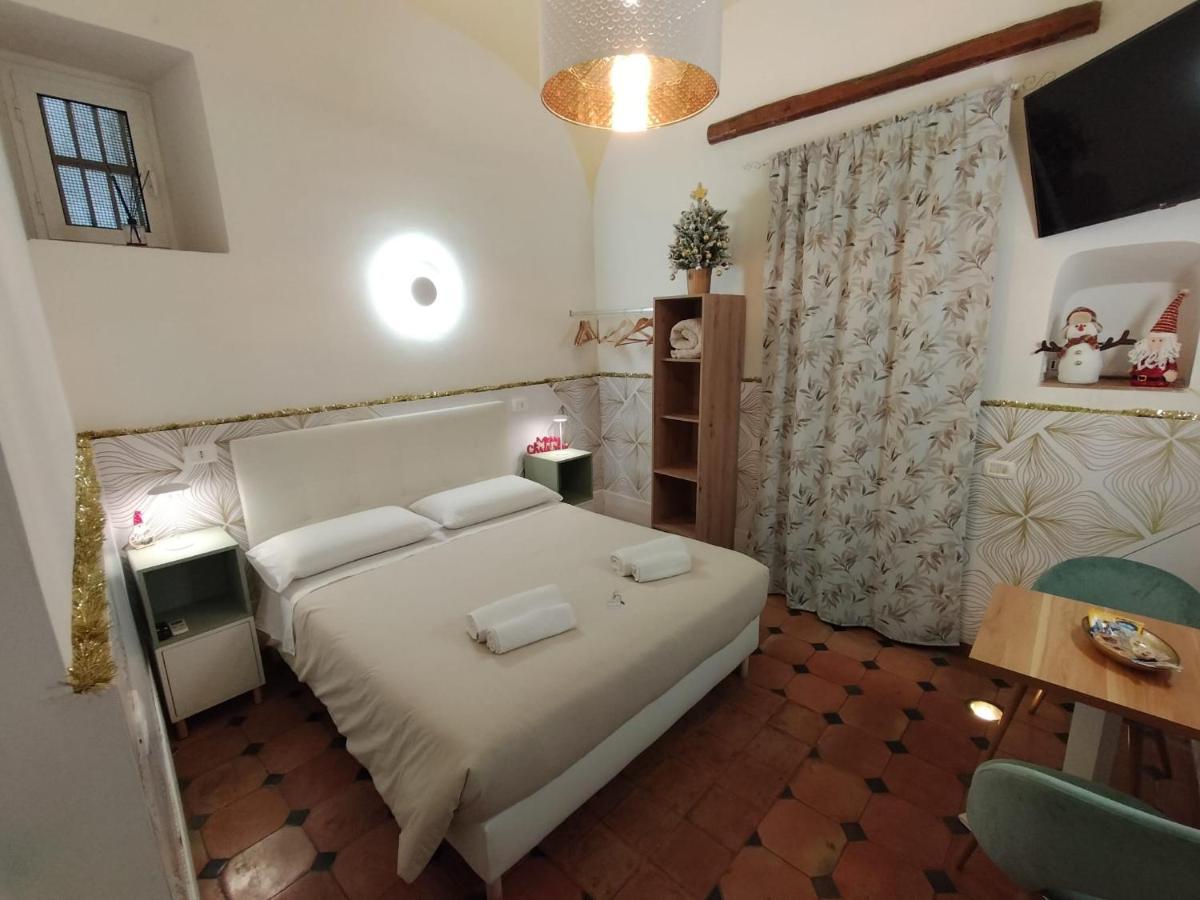 Siconolfo 5 Apartment ซาแลร์โน ภายนอก รูปภาพ